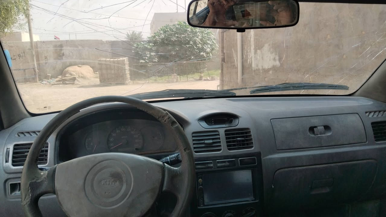 سلام عليكم شباب كيه ريو موديل 2005رقم قادسيه راعيه موجود تحويل مباشر السياره شغاله  بس عوزهه ترتيبات بصيطه العنوان نجف كوفه السعر 12وبيهه مجال للشراي اي ستفسار اتصل ***********وبيك خير وتدلل أن شاءالله نرهم
