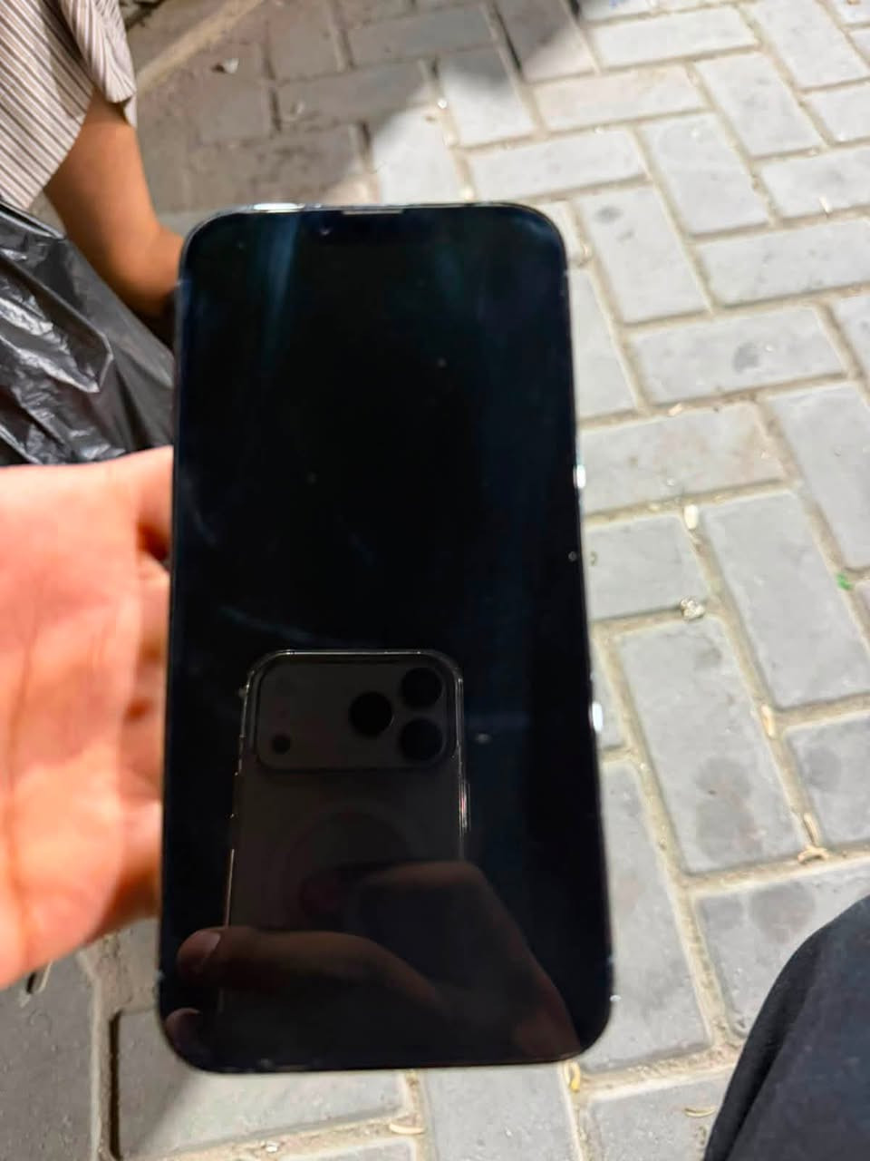 السلام عليكم ايفون 13pro max الذاكره 256البطاريه  86مامبدل بي شي نضيف  السعر ٧١٠وبي مجال قليل الرقم ***********
