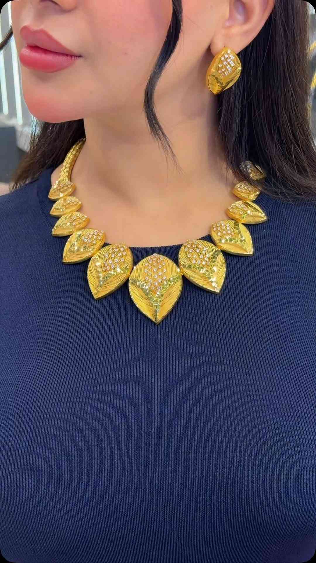 ماذا ينقصك حتى ترتدين هكذا جمال 😌♥️
.
161.52 غرام
.
‎للحجز والاستفسار اكثر عن باقي التفاصيل مراسلة الصفحة او على الارقام :
***********
***********⁩
