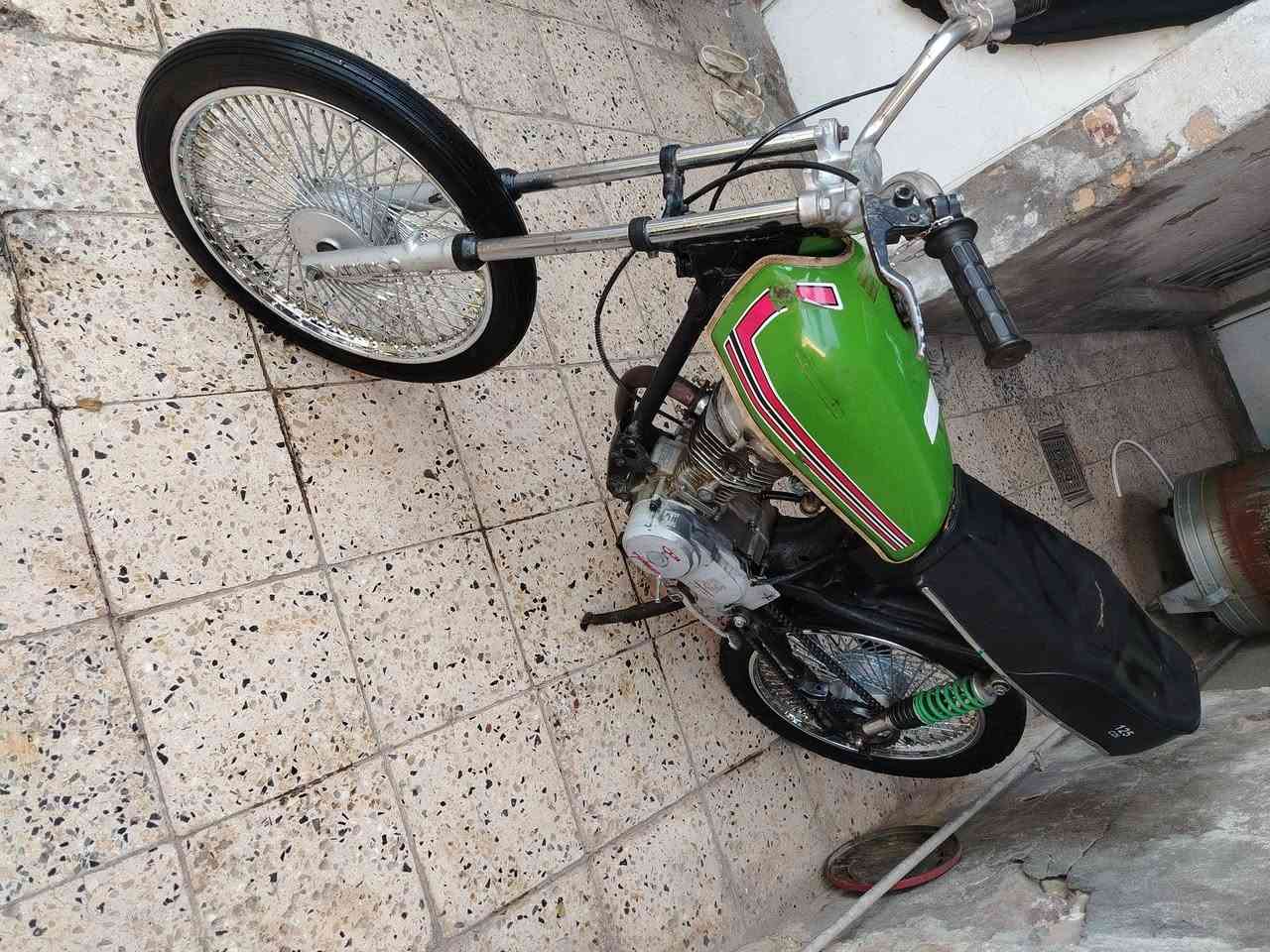 دراجه ناريه البيع
بغداد الحسينيه
***********
