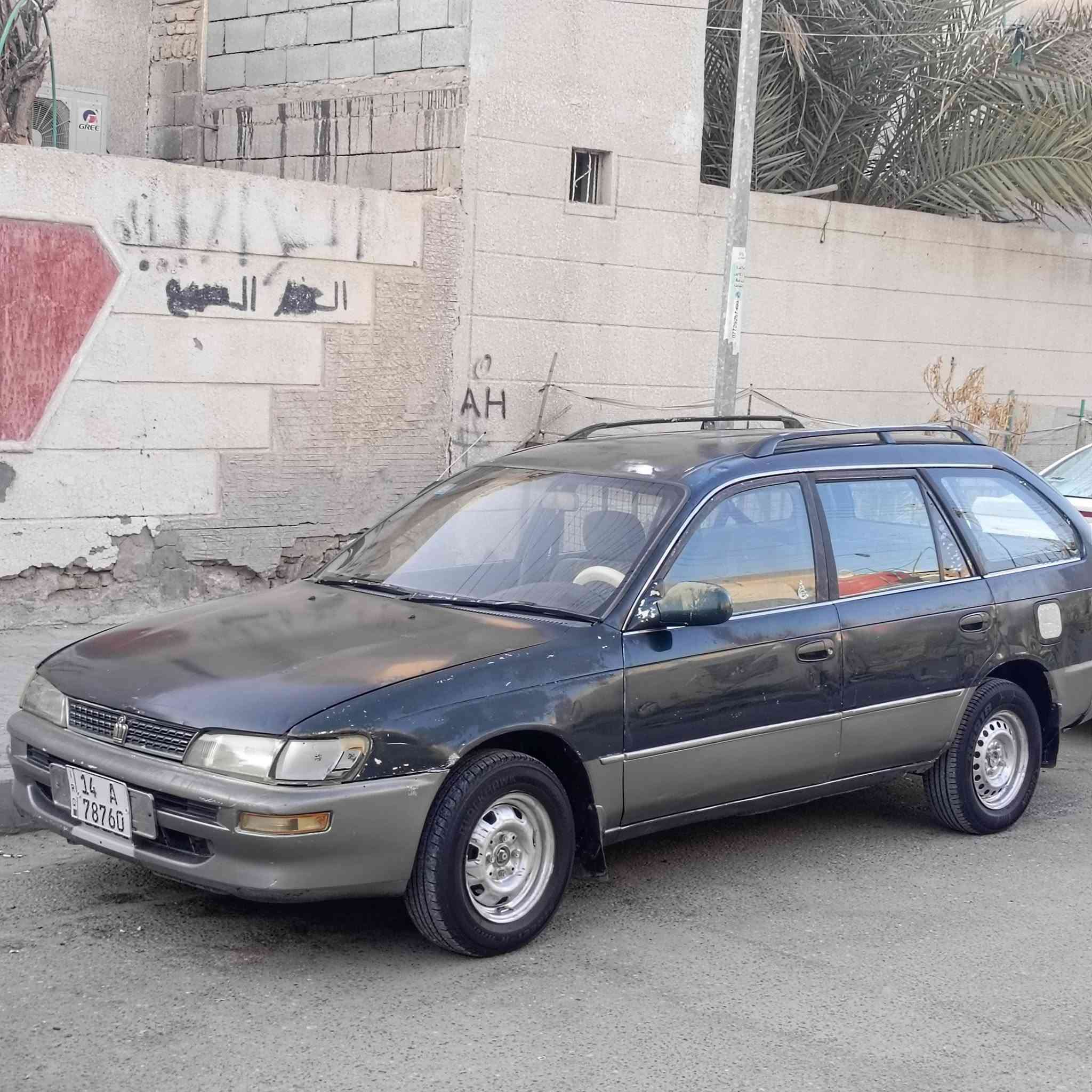السلام عليكم كورله استيشن موديل 1996  سياره بسمي سنويه ل30 سياره حلوه  اخوان سياره كفاله كص ونقل 
ابيع كوم حديد مجرد اصوليات السياره 
1كير محرك نضيفات 
باقي السياره تعال وافحص شوف عينك انه ابيع كوم حديد 
سياره حلوه تمشي وين ما تريد 
سعر السياره، 40 بيها مجال قليل مكان بصره 
لاستفسار ***********
