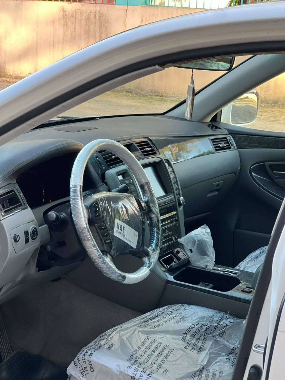 2005بڕاوە بڕاوە
گێڕومەکینە بچوک ۱٨۰
ناو ڕەساسی 
سێ دوگمە پەردە شاشەو کامێرە
سەیارەکە بێ بۆیاخە بۆیاخی ئێراقو ئەوروپاشی نیە داعمو قرچو کەڤەر گۆڕاو بەشەرت تەبریدی ساردو گەرمی مەزبوت ئیشەکە کامل کارەبای مەزبوت یەک گڵۆپی ناو شاشەی ئیشناکا تایەی تازە بانسی پێشو دواتازە ڕۆنی ئەوەنە نابێ گۆڕاوە سەیارەکە جایزو مەسرەف کراوە جامی پێشو دوای هەڵگیراوە سەیارەکە جایز کراوە ماڵی دۆستە.
شوێن هەڵەبجەی تازە.
نرخی 45 مەجال
موشتەریت تەلەفون بکە بەنامە مامەڵە ناکرێت لەگەڵ ڕێزم.
***********
ڤایبەرو واتساپی لەسەرە.
