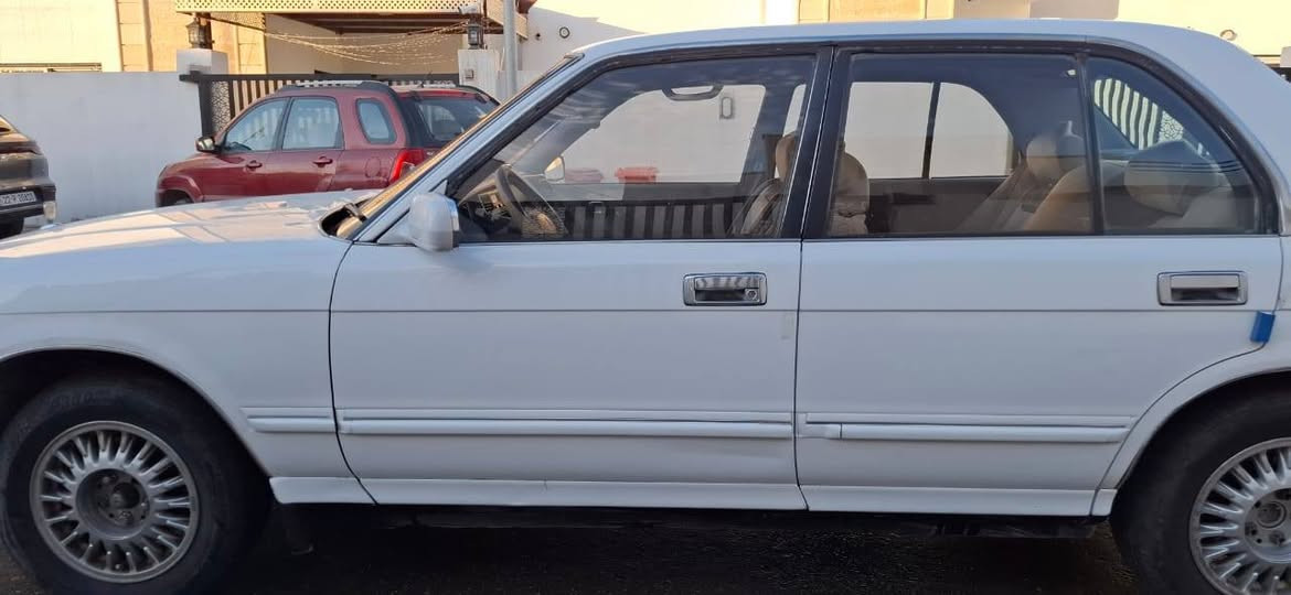 سلام عليكم
كراون أرنب للبيع
موديل 1992
السيارة بحالة جيدة
كير ومحرك وتبريد ما شاء الله كاملة
كهربائياتها شغاله
غرفتها نظيفة وبلادية
 وصدرها كله جديد الامامي والخلفي

شرط التحويل والاصوليات 
سعرها 55 ومجال قليل
المكان صلاح الدين تكريت 
***********

