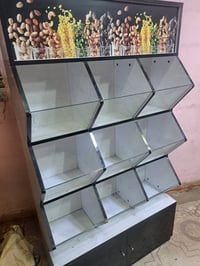 رفوف • عارضة بهارات • عارضة كرزات