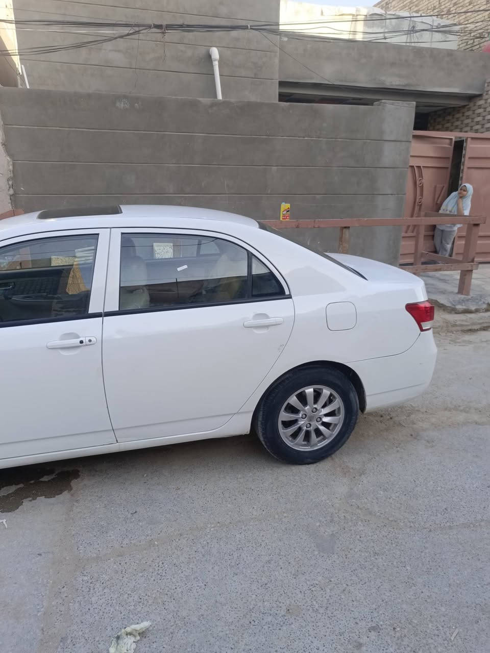 السلام عليكم byd g3 موديل 2015
مكانها الديوانيه باسمي السياره سنويتها لحد 2030
السياره مكفوله كير ومكينه وشكلها احلى من صوره بيها خدوش بسيطة بالدعاميه الوره وبيها حالوب 3بالقماره وثنين بالبنيد سعرها مناسب  للتواصل ***********
بي واتساب
