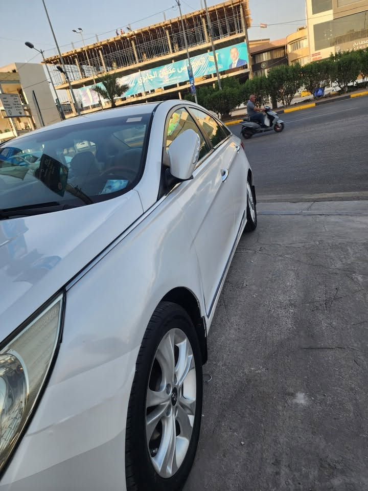 السلام عليكم

سوناتا موديل 12 خليجي رقم بغداد تحويل مباشر محرك 2400 دوش صار 4 اشهر مبدله اخذته زيرو المحرك سيارة عليها ادامه كامله من تبريد من حدادة امامي وخلفي بيه فقط صبغ وسونار مرفق مع الصورة سعرها 107 وبيه مجال جدا بسيط الشراي يتصل على هذا رقم *********** ملاحظة الصورة جديدة مو قديمة
