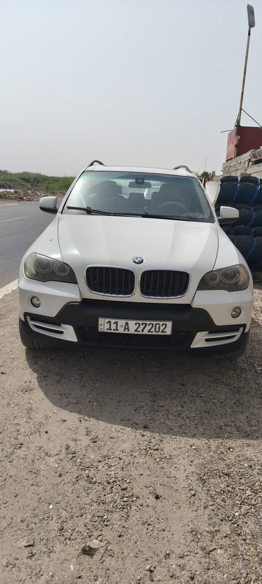 بي إم X5 E70  2008 
7راكب
8  سلندر تنفس طبيعي رقم بغداد فول مواصفات هواي ما كدر اعدد 
المكان بغداد أبو غريب رقم الهاتف ***********بي وأتساب
السعر 110 ورقة  وبيها مجال
