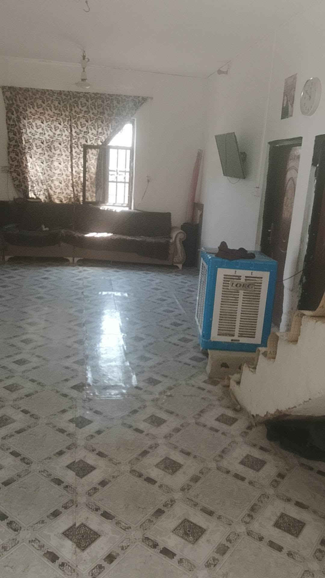 بيت زراعي سند25مساحة ٣٣٠م
مقابل نزلة شيخ سامي خلف الطاقة قريب نزلة السريع غرفتين نوم صالة استقبال مطبخ صحيات مناور كراج ساحة خلفية ***********

نص مكتوب في الصور:
- المنشورات بيت زراعي سند25مساحة ٣٣٠ م مقابل نزلة شيخ سامي خلف الطاقة قريب نزلة السريع غرفتين نوم صالة استقبال مطبخ صحيات مناور كراج ساحة خلفية ١٠٠ م تصلح بناء مشتمل *********** بالبلدية ٣٣٠م مقابل نزلة شيخ سامي خلف الطاقة قريب نزلة السريع غرفتين نوم صالة استقبال مطبخ صحيات مناور كراج ساحة خلفية ١٠٠ م تصلح حديقة او بناء مشتمل *********** سعر مناسب بناء سنة ٢٠٢١ ١٧+