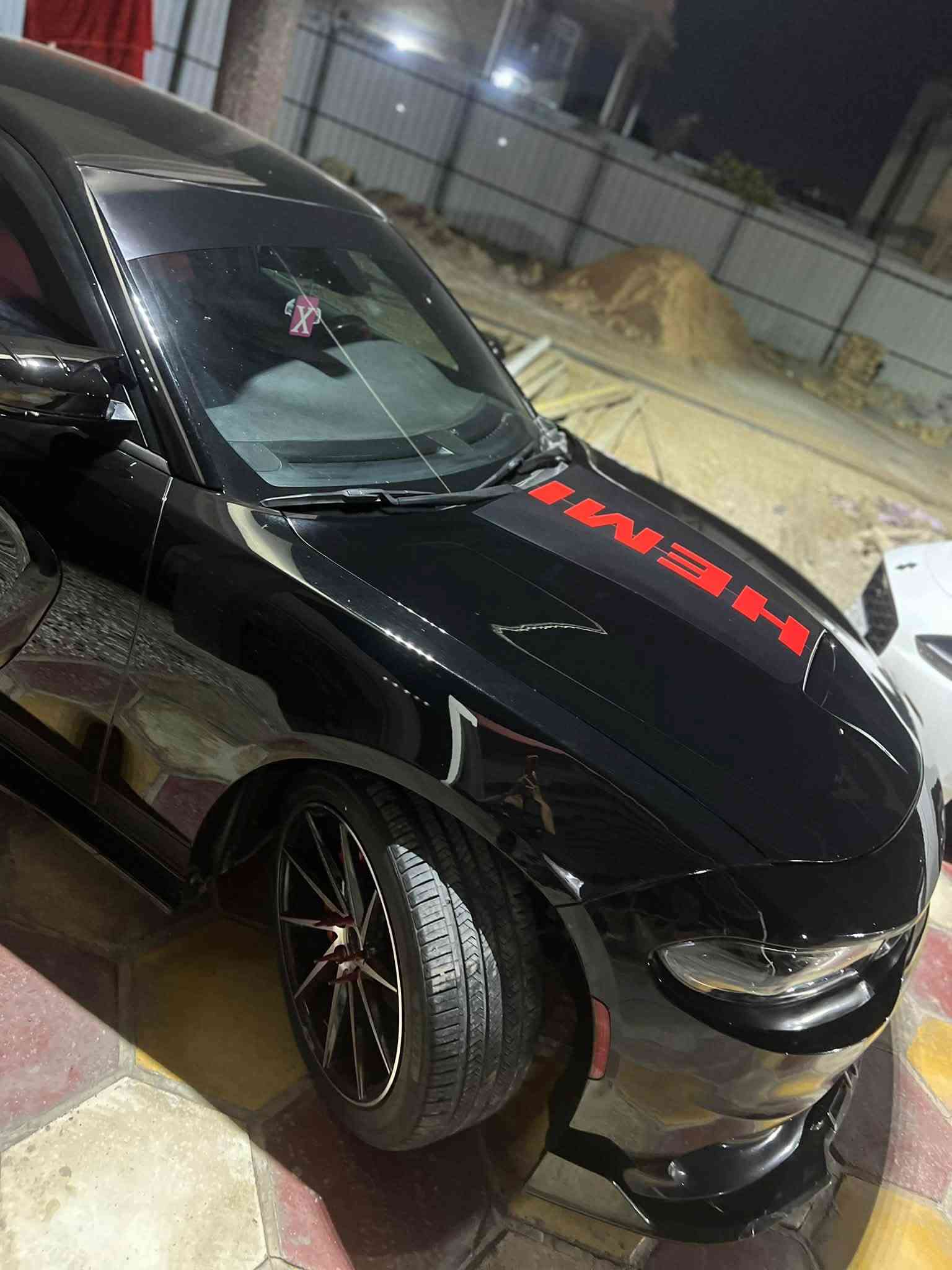 2016 Dodge Charger SXT V6
132 ML
• Engine: 3.6L V6
• Trim: SXT
• Model Year: 2016
• Transmission: Automatic
تو ويل وارد كندي كلين تايتل بالعراق صار بيها طخه باب وجاملغ السايق وتبدل نفس اللون بدون ايرباك 
مواصفاتها عاديه بس اني مزود عليها مواصفات مثلا 
شفتات ستيرن 150 $ دمام خلفي هوه وشده 250 $ شاشه جبيره اصليه SRT 400 $
ويل 20 جديد وحيل نضيف 500 $ تخم تاير امامي 245 وخلفي 275 تخم استدات طلقه 
داعميات امامي خلفي SRT 
دركه رياضي 250 $ وسستم اناره داخليه متغيره 100 $ 
مازدات اصليه ولد وعدسه متغير وبلوجكترات اصليه 500 $ كزوزت موبار منفصل اصلي قفايص 300 $ صوتها يجنن ولا جنها V6 وكت كامل SRT من سبايدر ودوس وسكوبات بيبان وجام ولحايه ودفيوزر وحلوك CORSA 
سستم دواخل كاربون فايبر 100 $ دواخلها شوط شركه حيل نضيفه فلنجات اماميه مشيفه رياضيه 150 $ دسكات موبار صدر رايسنك الاصلي دبلات جدد اصليه بلكات شابيون بلاديات دبل فان المراوح 600 الف هنه والولد 82 يعني انسى شي اسمه حماوه 
وعليها برمجه دعسه وفتح فصله يم ايلياس 
عليها سترس بار اصلي وشوته رياضيه KN 200 $ 
اويل كاتج كان 
راديتر جديد واتر بم جديد دهل كله لوكاس 5/20 وفلاتر اصليه وبانزين كله محسن شرط احمر اديرلها وفيتبم جديد موبار تفصيخ البنيد مالها محدث فقط والسياره باسمي شخصيا رقم سليمانيه السياره هواي مصروف عليها الله شاهد 
سعرها 178 وبيها مجال بسيط ومكانها بغداد 
***********
قبل اسبوعين مطلعها من مركز بوليش ونانو سيراميك عنايه متكامله وباتر AC DELCO اصلي
