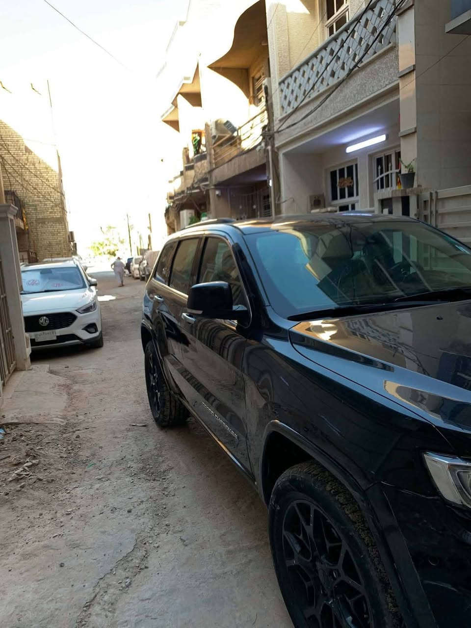 سياره Jeep Grand Cherokee 2016 
فئت وفر لاند 
سياره مليانه مواصفات  
محرك 8سلندر 
وارد خليج 
سياره نضيفه لدرجه 
رقم ***********
تفاصيل السياره خاص 
شراي خابر مو شراي لا تخابر
