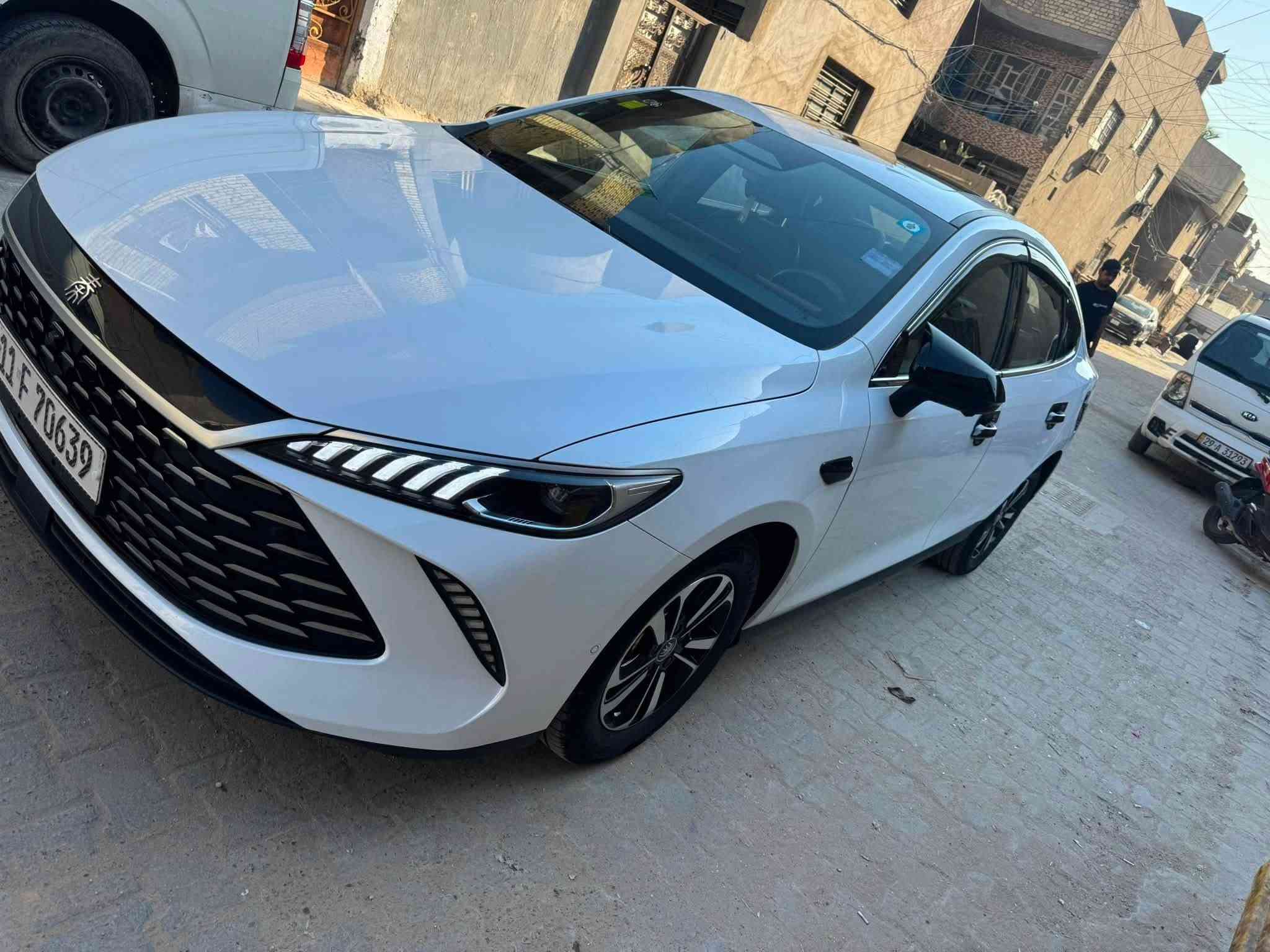 فوال 13 كامرة
الممشة الكلي 7000

مكفولة عدا رصعةًزغيرة بالجاملغ الأمامي 
مكان بغداد م الصدر 
***********
