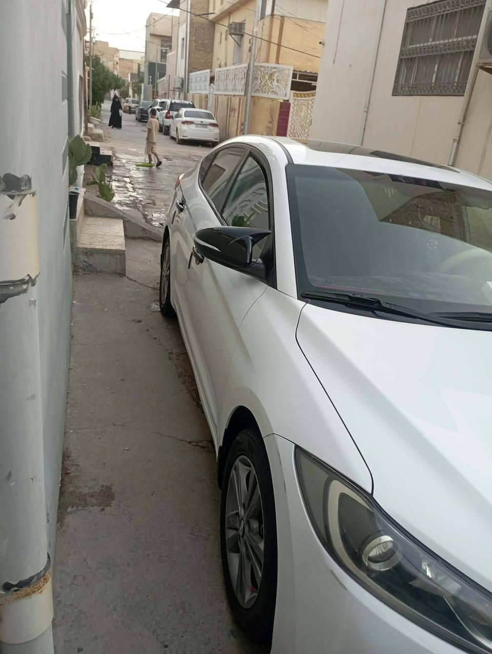 السلام عليكم النترا مديل ١٦ شكل ١٨ خليجي فول موصفات عده البصمه قطعتين تبريد فتحه حساسات سياره كفاله عده بارد شبر جوه قبق البانزين وربع باب السايق صبغ رقم بابل انكليزي باسمي السعر 145وبيها مجال للشراي تلفون ***********
