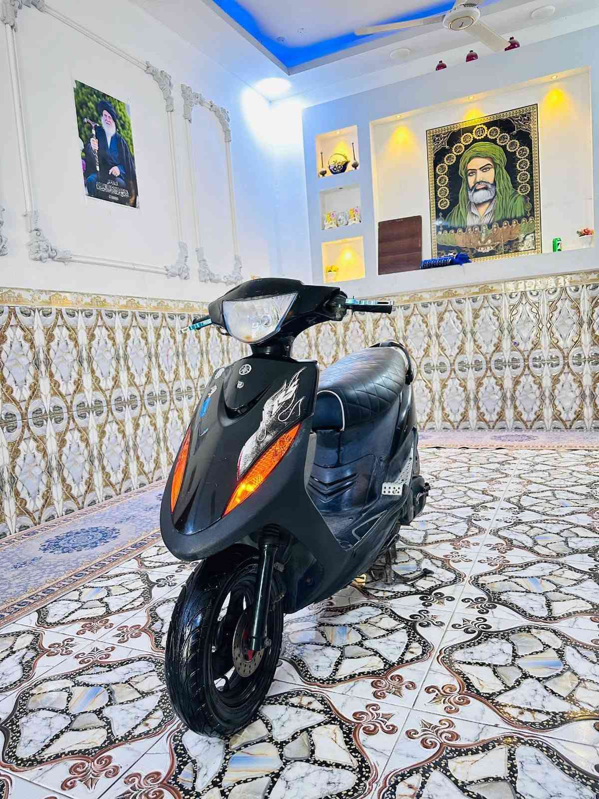 السلام عليكم للبيع ماكس عدله ياباني حاويه صار 17 يوم من طالعه من الحاويه دراجه ختم واحد ويه المحرك كله مكفوله مكينه ناعمه بلاد 49 ما مفتوحه لا تبخير ولا تنقيص ولا صوت كله جديده كلجات رياضي دراجه تاخذه تدعيلي ما تخسر عليه ربع السعر 850 وبيه مجال رقم *********** مكان بصره القرنة, البصرة
