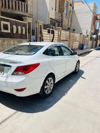 اكسنت مضلع • ٢٠١٣ • مكيف بارد