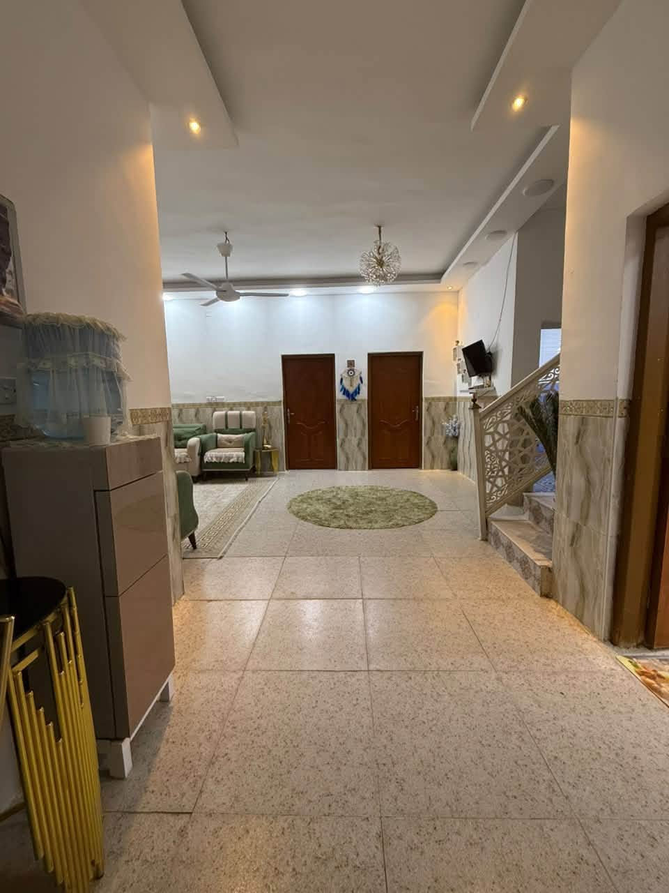 ١٧٠م • غرفتين • قرب حي الجمهوري