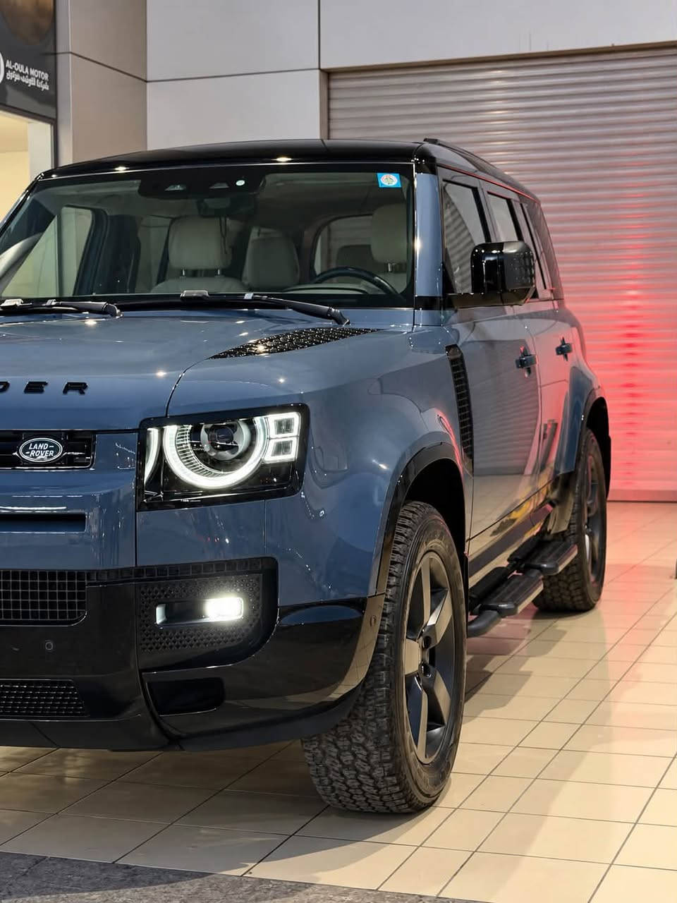 Land Rover Defender HSE X-Dynamic 2025
▪️وكالة سردار ضمان و مغلفة ppf بالكامل ضمان 10 سنوات
▪️ المحرك: 3.0 لتر، 6 سلندر تيربو مع نظام هايبرد خفيف (MHEV)
▪️ القوة: 400 حصان
▪️ العزم: 550 نيوتن متر
▪️ ناقل الحركة: أوتوماتيك 8 سرعات
▪️ نظام الدفع: رباعي دائم (AWD)
▪️ التسارع: 0 - 100 كم/س خلال 6.1 ثانية
▪️ شاشة معلومات وترفيه 13.1 إنج
▪️ نظام Meridian الصوتي
▪️ كاميرات 360°
▪️ حساسات أمامية وخلفية
▪️ سقف بانورامي
▪️ مقاعد جلد كهربائية مع ذاكرة
▪️ تبريد وتسخين للمقاعد
▪️ مقود متعدد الوظائف مع خاصية التسخين
▪️ Apple CarPlay وAndroid Auto لاسلكي
▪️ دخول ذكي وتشغيل بضغطة زر
▪️ إضاءات LED Matrix
▪️ تعليق هوائي إلكتروني
▪️ نظام Terrain Response 2
▪️ مراقبة النقطة العمياء
▪️ المحافظة على المسار
▪️ فرملة طوارئ تلقائية
▪️ باب خلفي كهربائي
▪️ جنوط رياضية
▪️ نظام تثبيت السرعة التكيفي
▪️ شاحن لاسلكي للهاتف
▪️ إضاءة داخلية محيطية (Ambient Light)

📞 ***********
