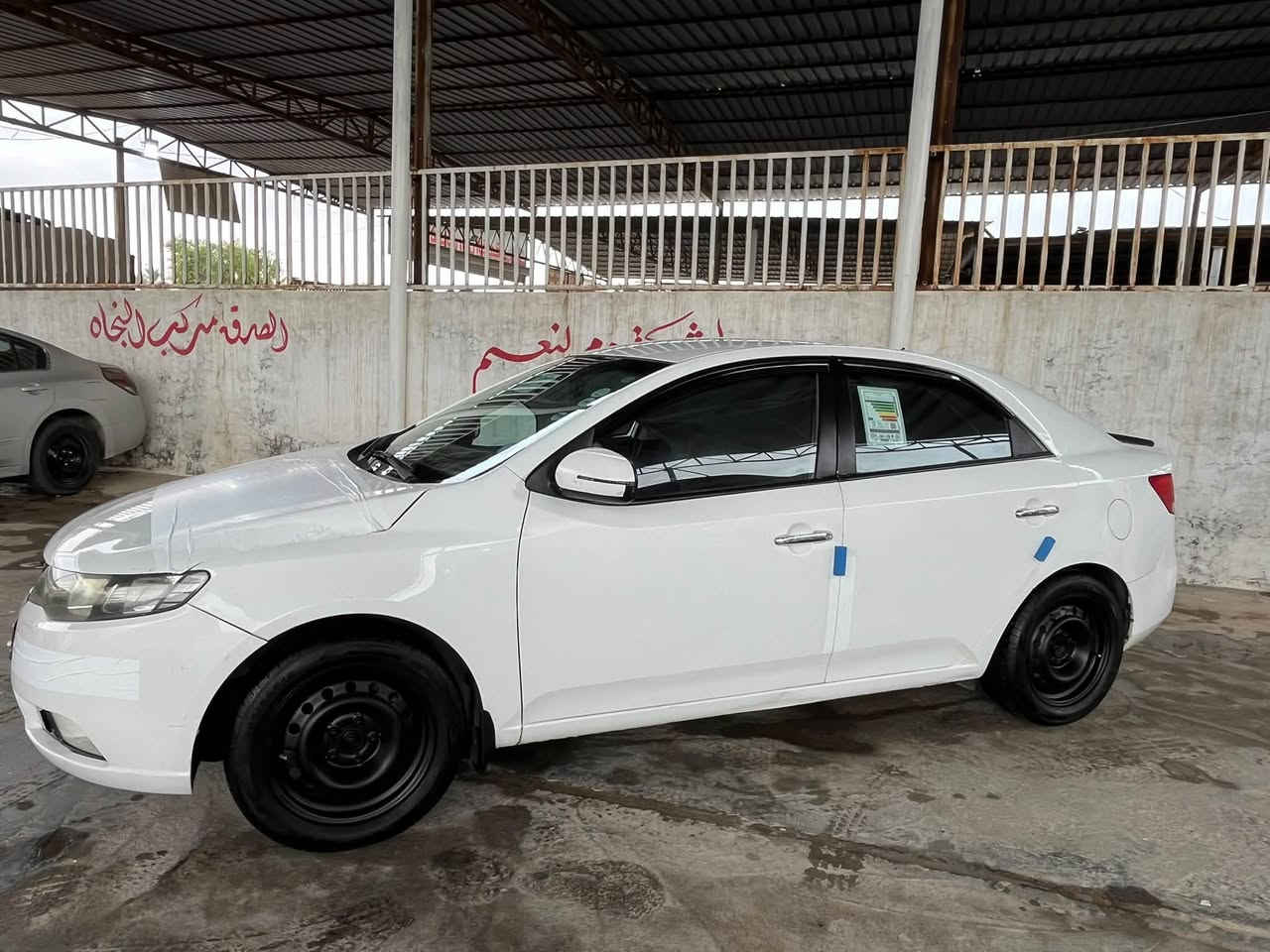 كيا سيراتو 2012 خليجي
السعر 82 بيها مجال 
 رقم سليمانيه دولي سنويه وهزه جديد 
محرك 1600 دوش 
كير أوتوماتيك 6 نمر
  تبريد ثلج 
صدر جديد 
 شاشه كأمره 
تحكم ستيرن
جام كهرباء مري شفط 
اشاير بالمري داخل لونين 
شفتات گير حساسات خلفيه سياره جاهزه بيها 5 قطع بدون دواخل 
مكان السياره سامراء 
-الاتصال على الرقم ‭ ‭ ‭***********‬

