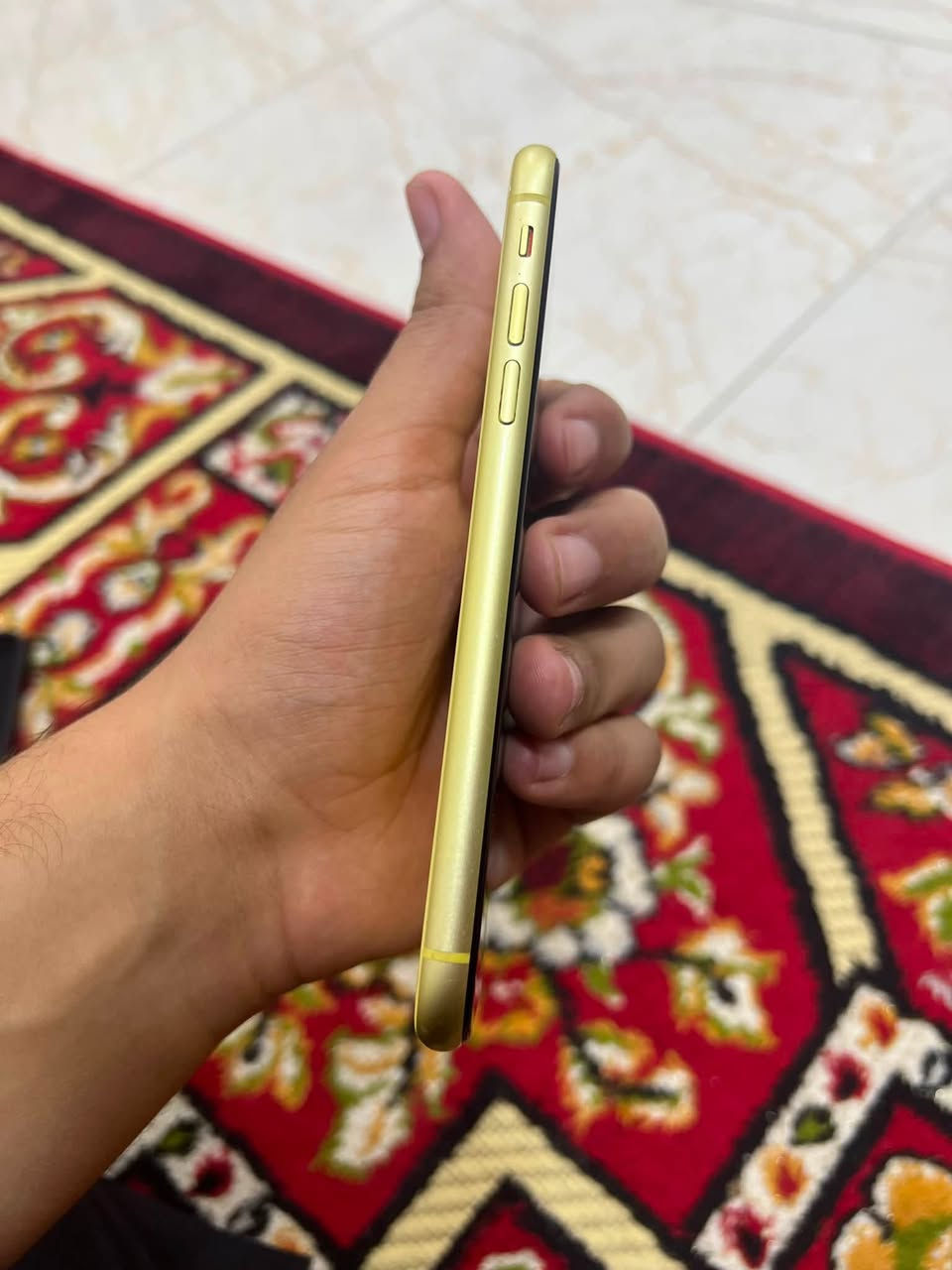 السلام عليكم ايفون 11 عادي مبدل شاشة فقط وجهاز نظيف وكلشيء واضح بالصور السعر 180 مكاني بغداد الامين الثانية ***********
