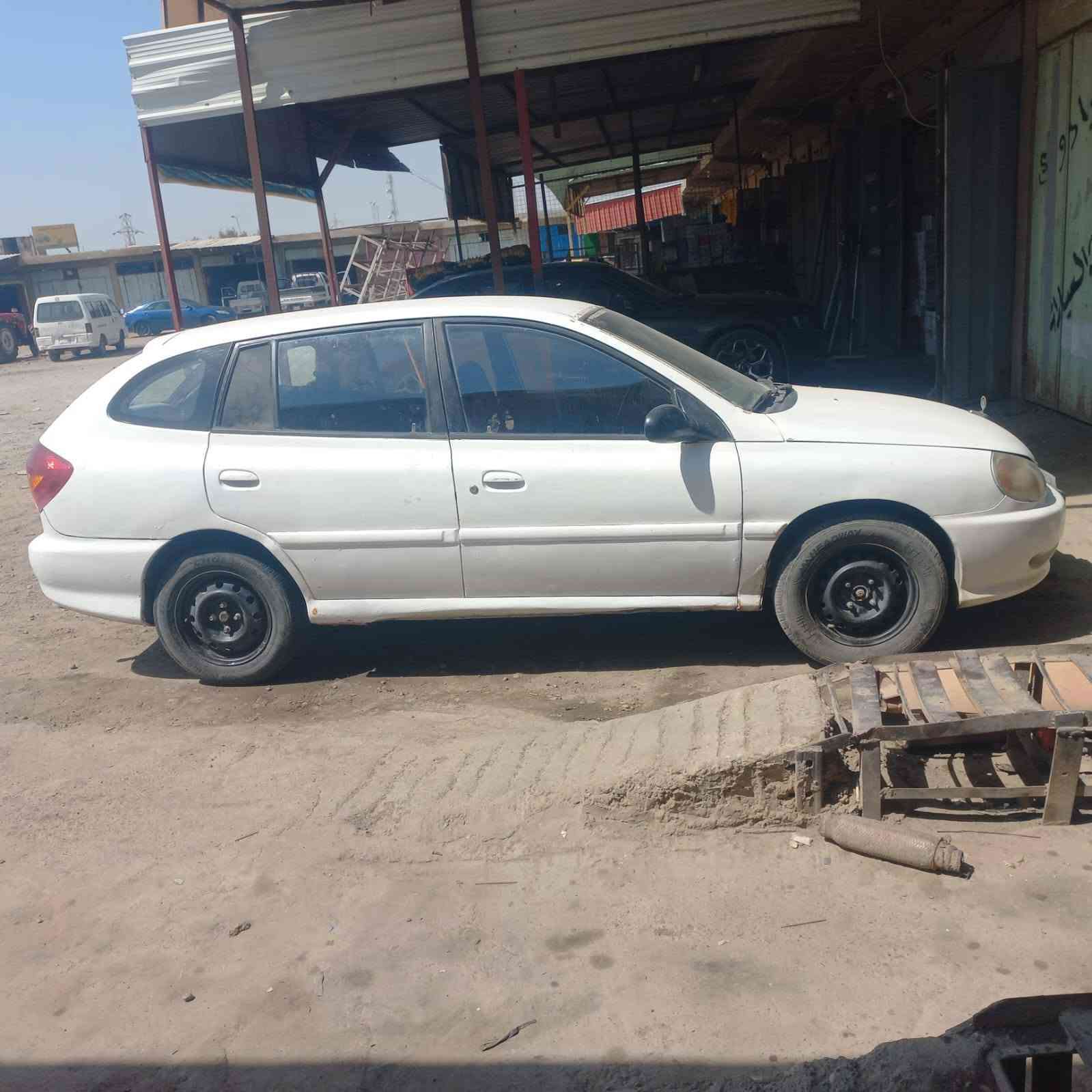 كيا ريو للبيع موديل 2000 مكفوله من كلشي كير محرك 
رقم بغداد بسمي تحويل ثاني يوم مكان صلاح الدين دجيل
***********
