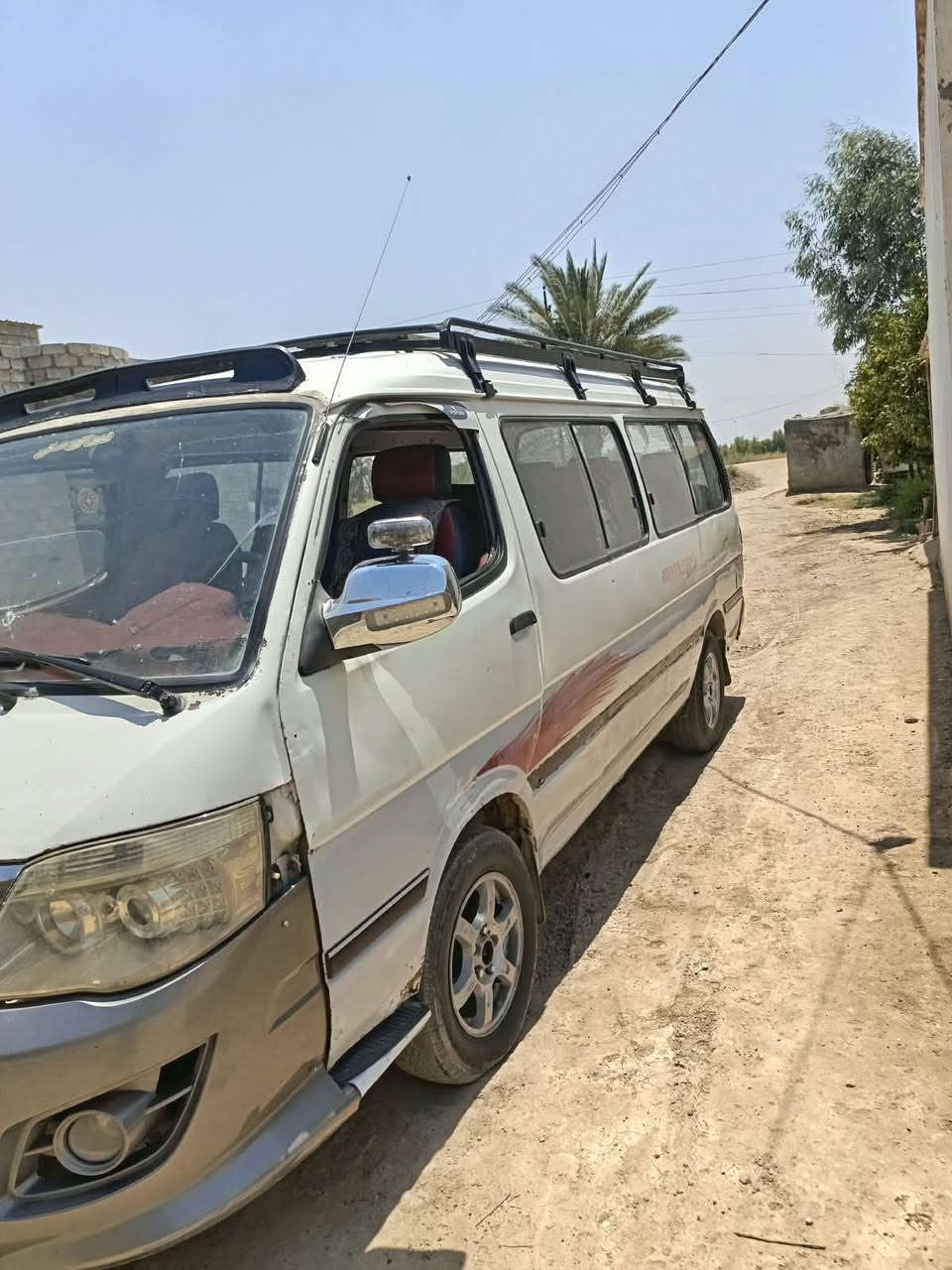 سلام عليكم سياره للبيع فتون موديل 11 حره رغم بغداد تحويل ثاني يوم محرك 6 مجول سياره مكفولة مصفره هيه و غرامات مكان صلاح الدين هذا رقمي ***********
