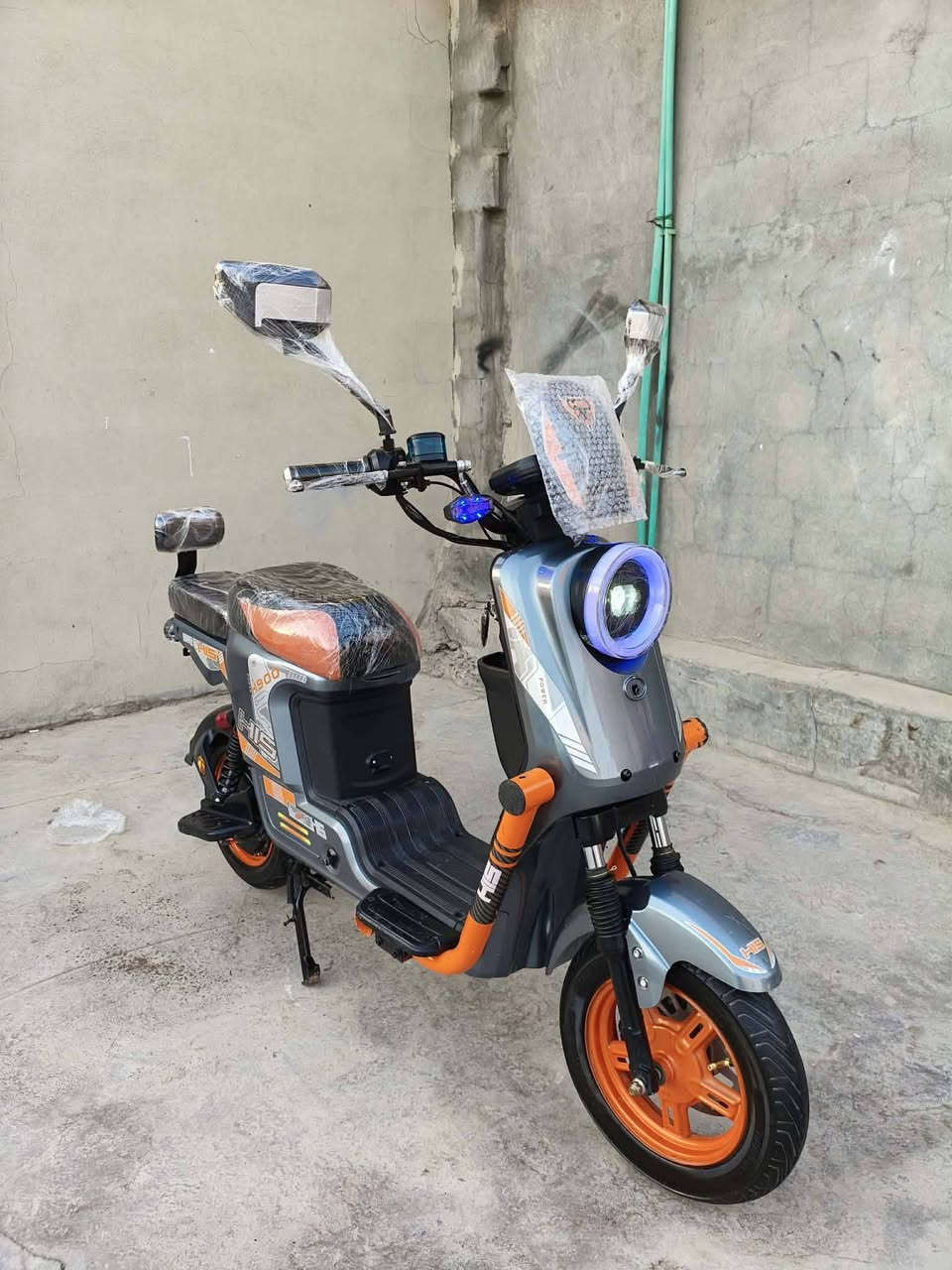 ماطور شحن 2025
H900
5بطاريات شرط
تشغيل عن بعد 
بلوتوث
نضام بارك
لايتات لد
دبل اشاره 
بريكات هيدروليك
تايرات نضيف
سعر 425 بي مجال
ديالى جلولاء
***********
