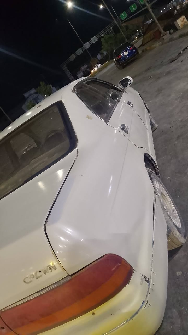 بطه  للبيع موديل 91راقم بابل سنويه 30مكينه فيفيتي مكفوله كير وا مكينه كفاله من الكص وا نقل تخهم تأير جديد حداديه 70بل ميه تبريد عوزاه قاز السياره مشروع وطني  السياره ضربه بل الجاملق الخلفي  السعر 35وبيها مجال رقم الهاتف ***********
