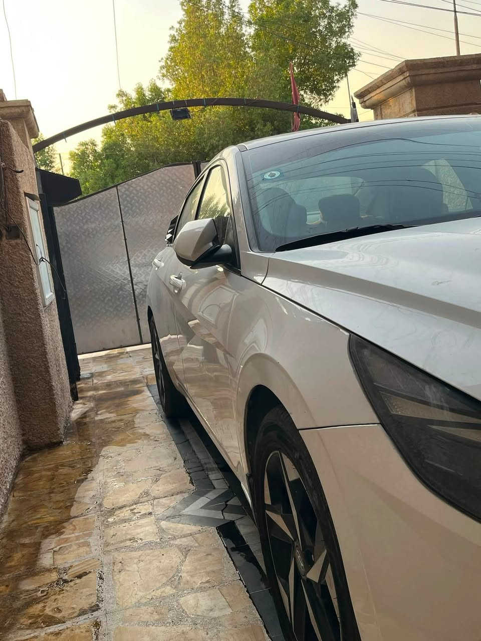 السلام عليكم
الانترة 21 ابيض خليجي 
مواصفات خير من اللة 
فتحة
3 وضعيات قيادة 
رادار امامي وخلفي وجانبي  
ترحيب عند الاقتراب من الباب 
حساس مري 
تشغيل عن بعد 
صندوق يفتح عند الاقتراب 
سياره بصمتين
 هزة جديدة وسنويه جديده  الى  31 
ضرر سياره موضح في سونار 
سياره مبدل بيها كلجات كير وكازكيت على ايدي شغل وكاله وشرط ضمان
 سعر 145   وبخدمتكم عنوان بغداد شعب 
***********

