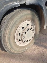 زوجين تايرات 24 +زوجين وياله للبيع زوج امامي جديد مصارله خمس ادروب مشت...