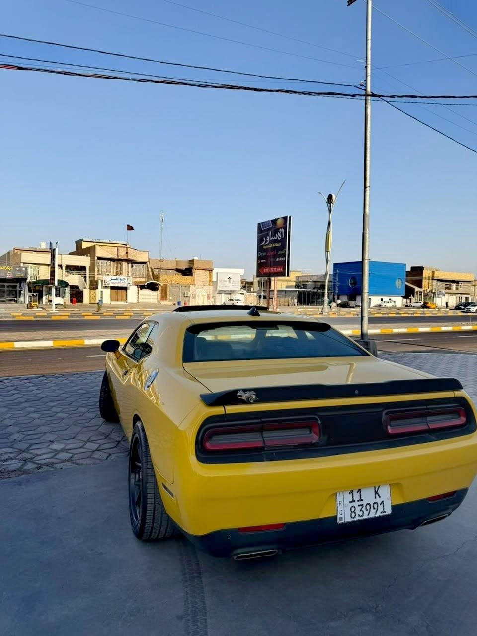 السلام عليكم
للبيع او مراوس باربع بوب چالنجر موديل Sxt Plus 2018 
تو ويل 
رقم بغداد باسمي تحويل ثاني يوم 
فول مواصفات عدا الرادار الأمامي 
 حادثها جاملغ وبنيد 
وبلعراق صار بيها كم قطعه تبديل ف انصبغت حزام 
السيارة حلوه كلش بالواقع  
وجاهزه من كلشي 
 مكينة وكير كفالة  وعليها ادامة كامل
صدر امامي خلفي كامل جديد 
منضومه تبريد (راديتر +كمبريسر) جديده 
باتري جديد 
تايرات تو سايز جديدة 
المواصفات
شاشه جبيره 
ستيرن تدفئة 
حساسات خلفيه
كشنات تدفئه تبريد
كشنات جلد 
فول تحكمات ستيرن
السعر 135$  وبيها مجاال
المكان الديوانية 
الرقم  ***********
***********
 واتس واتصال 
غير متواجد ع الفيس
