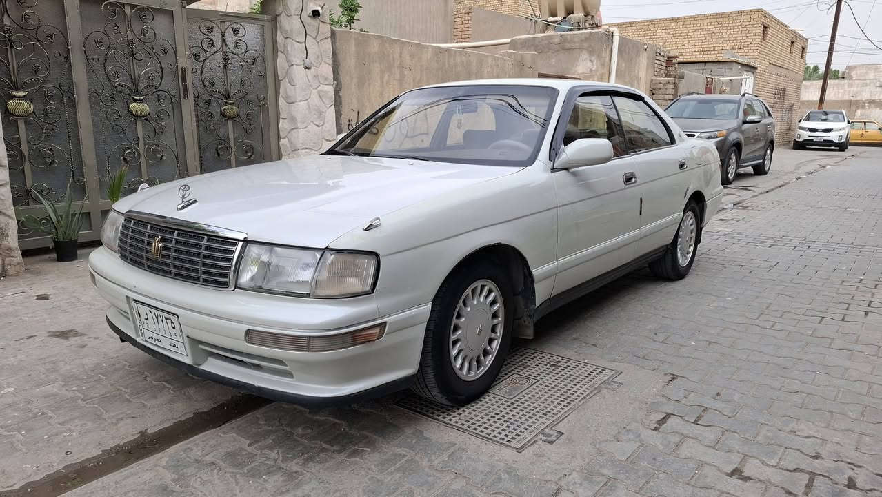 كراون بطه • ١٩٩٥ • مكينة ٣٠٠٠