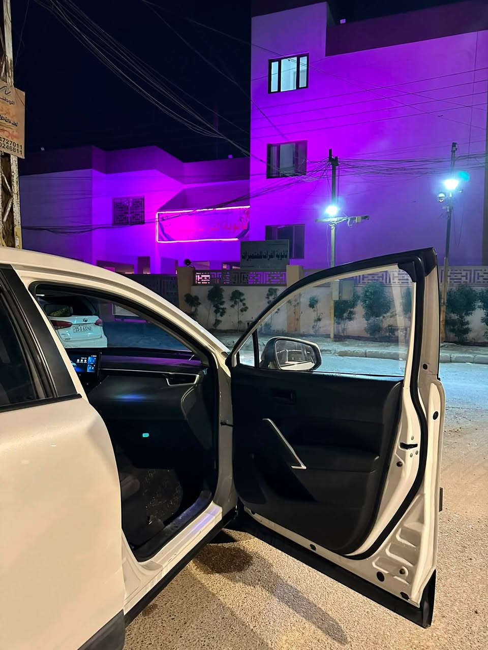السلام عليكم
للبيع كورلا كروز هايبرد تجميع الصيني 2025 مواصفاتها معروفه شاشه وصطيه كامره خلفيه قطعتين تبريد رادارات هندبريك كهربائي اوتو هولد توقف ذاتي تلاث انضمه قياده داخل مخمل  السياره نضيفه بمعنى الكلمه ماشيه 55 الف بيها بارد مكانين فقط رقم بغداد الجديد تحويل ثاني السعر 26 مليون و750 للاستفسار اكثر***********
