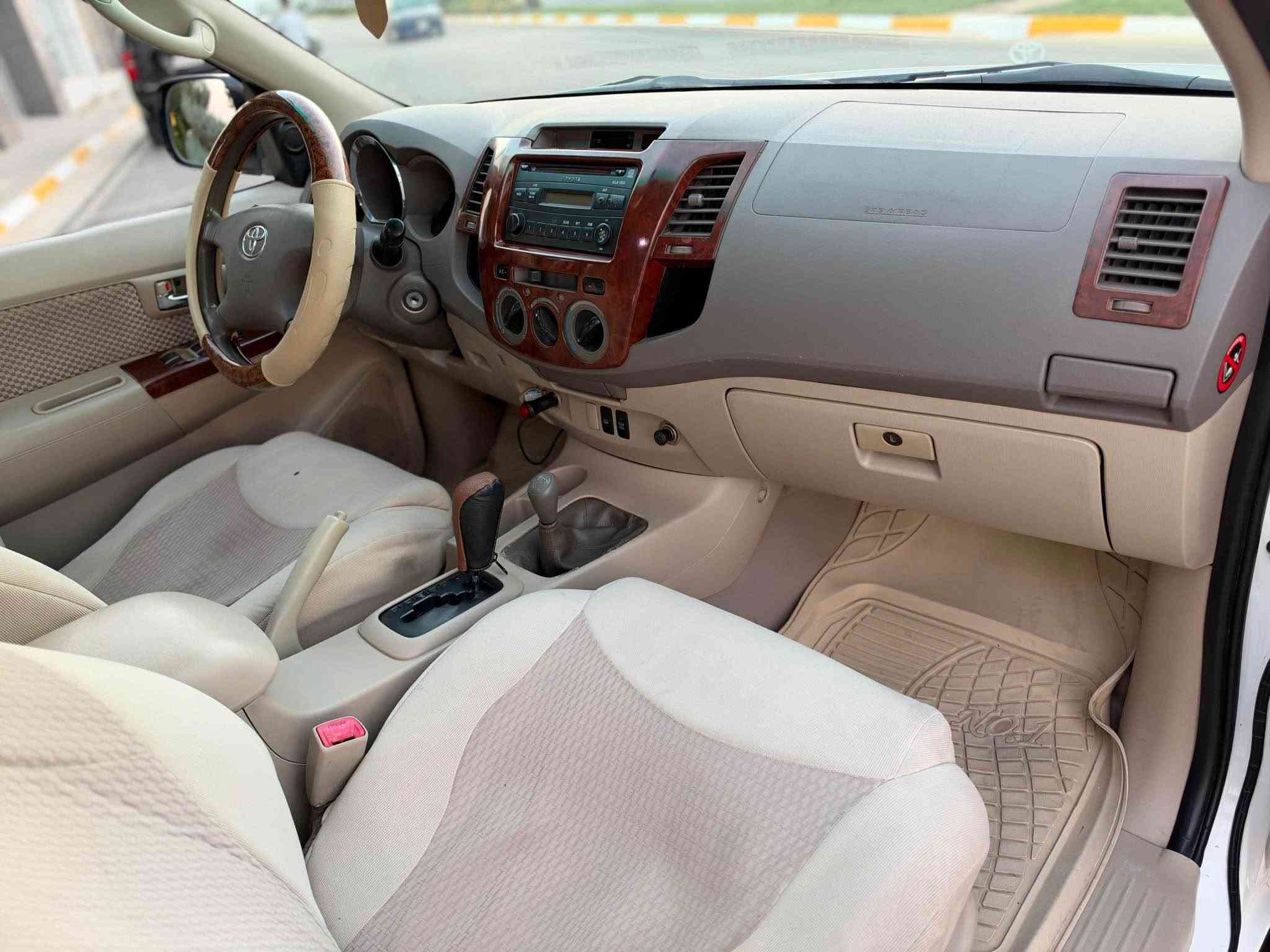 تيوتا فورجنر موديل2008خليجي جديده سياره كولش بدون صبغ فور ويل 7راكب ماشيه150الف تبريد مركزي  عنوان سليمانيه السعر155بيها مجال*********** السليمانية, العراق
