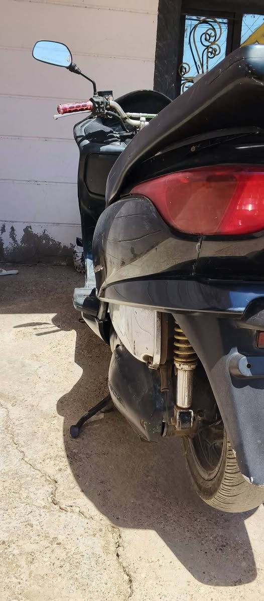 هوندا فورزا 08 بصمة للبيع او مراوس حسب القناعة 🛵
مكينة حلوة وسحب ممتاز  صالنصة رياضي
حساسات شغالة كهربائيات شغاله اشاير لايت عالي ناصي 
( أوراق ) 
المكان: بغداد المدائن سلمان باك
السعر 600 
واذا عندك دراجة مراوس حسب القناعة
 واتساب ***********
