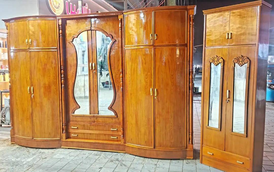 غرفة نوم مستخدم • صاج داخل وخارج • توصيل بكروه