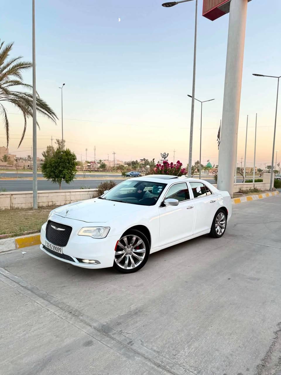 السلام عليكم
اوباما2016 c  بدون صبغ داخل عسلي

 

سعرها 228

كل نواحي ماشيه150

اللون ابيض ثلجي ⚪️

المواصفات 

 بصمه  

بانوراما  

تشغيل عن بعد 

كشن امامي تدفئة تبريد

تحكمات أستيرن 

مري هيتر قلابه 

تبريد قطعتين

 

وباقي مواصفات المعروفه رقم اربيل  سنويه ورقم كله جديد تحويل ثاني يوم

مكان السياره / كركوك

ملاحضه بيه مكانين بارد صغار ولباقي مكفول السياره كفاله  

 

للاتصال 

***********
