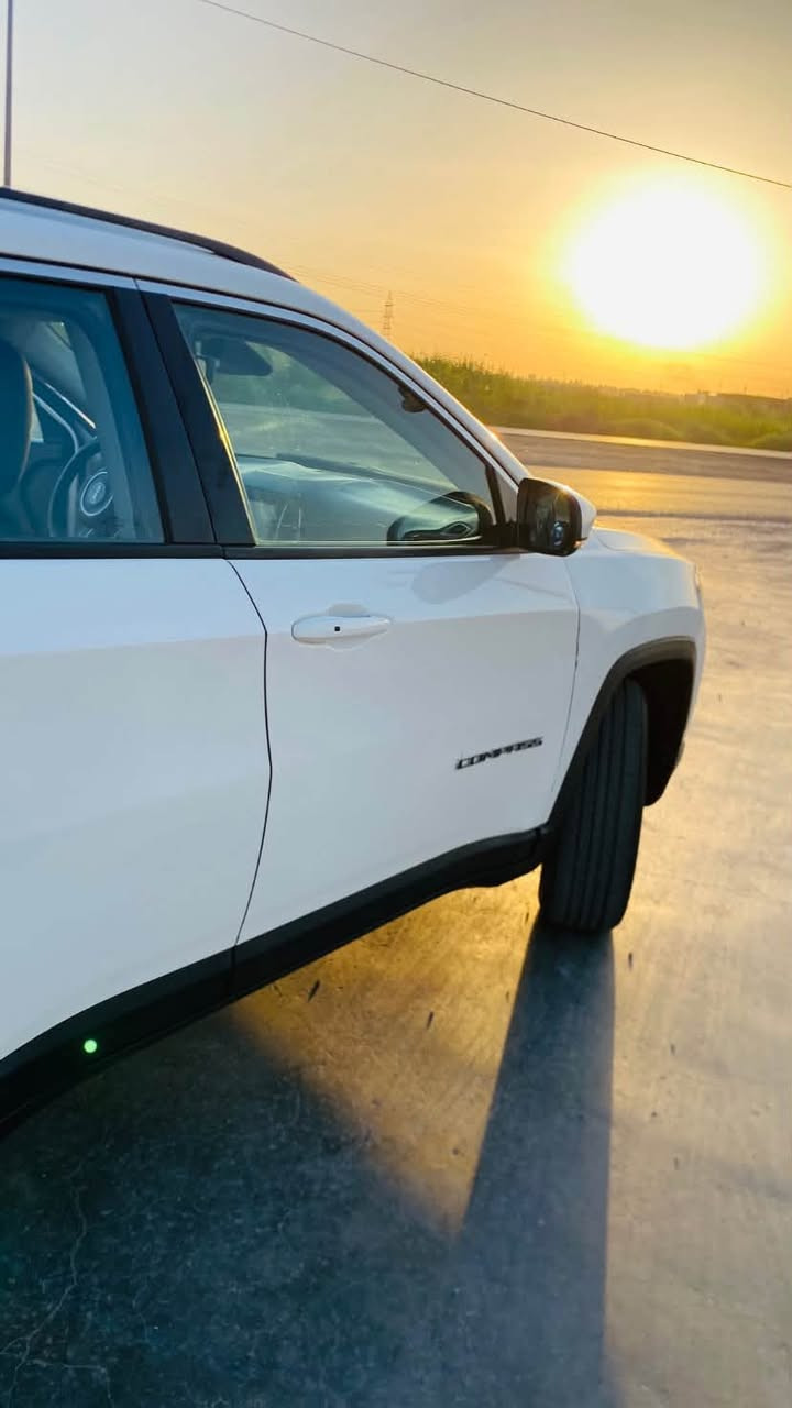 كومباس Limited • فتحة بانوراما • ١١٢ ألف كم