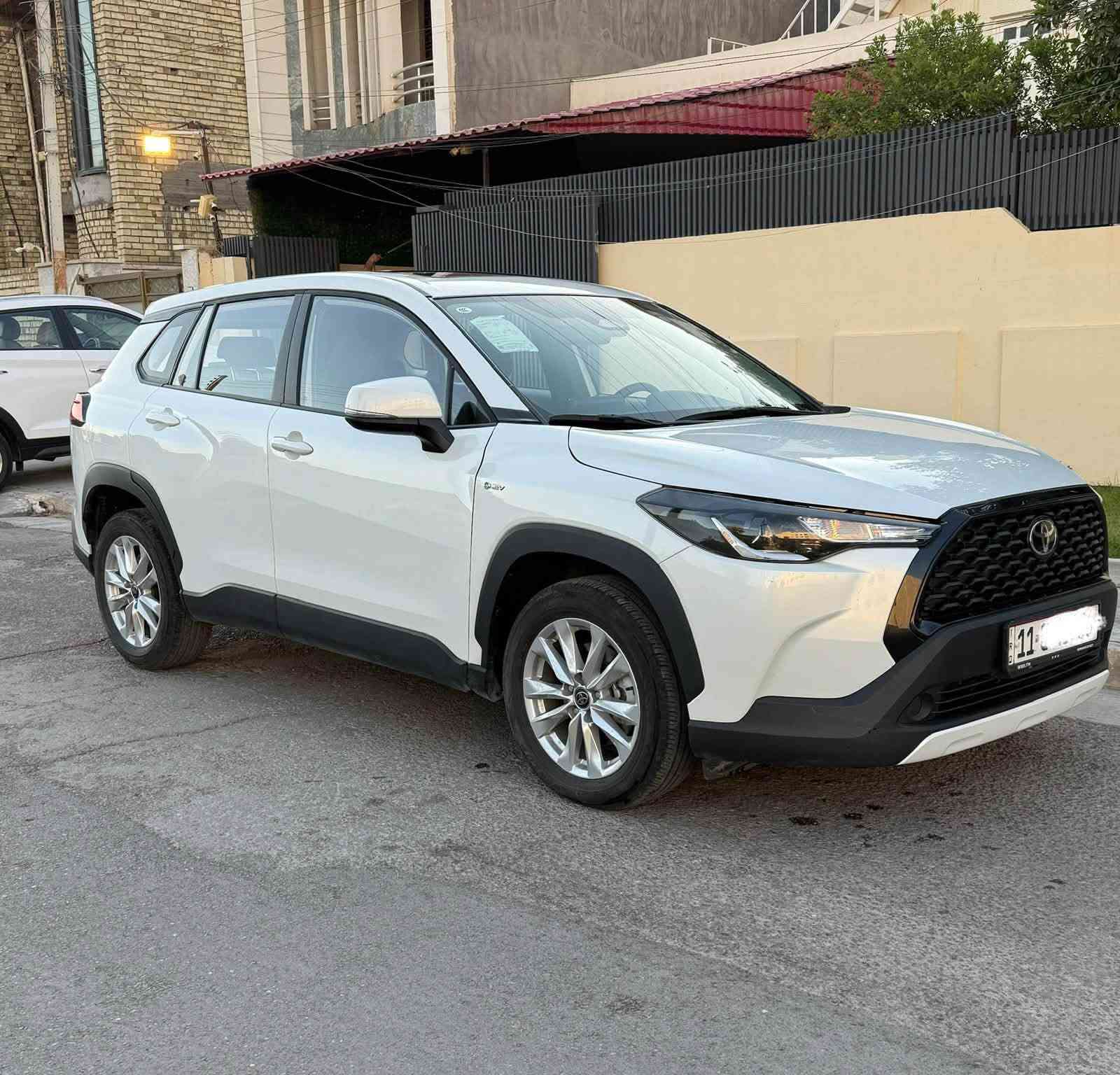 حبايب عندي كورولا كروس 2025 السيارة رقم بغداد باسمي
السعر 178 $ وبيه مجال
كفاله عامه

هاند بريك اوتو ✅ 

تحديد مسار ✅

فتحة سقف ✅ 

قطعتين تبريد ✅ 

 *********** 
مكان السياره بغداد العامريه
