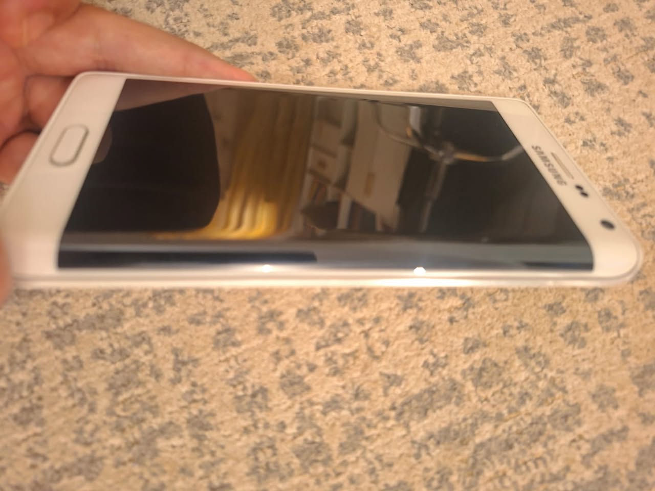 سلام عليكم

Galaxy Note Edge

نظيف ما بيه اي عيب ولا مفتوح

سعر قيم وانطي سعر

للاستفسار ***********

