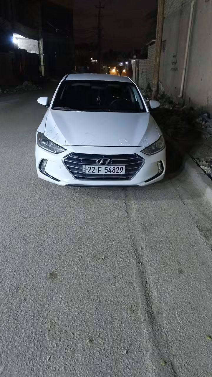 السلام عليكم
الانتره موديل 2018 
وارده امريكي 
ماشيه 71 الاف
محرك 1800 دوش
حادث بس بنيد مبدل سونار موجود بل منشور 
كير مكينه كفاله 
السياره بيها منضومه غاز 
تبريد ثلج
رقم اربيل بسمي تحويل ثاني يوم سنويه 2029 
السعر 120 وبيها مجال 
مكاني بغداد الدوره ابو الدشير 
رقمي ***********
