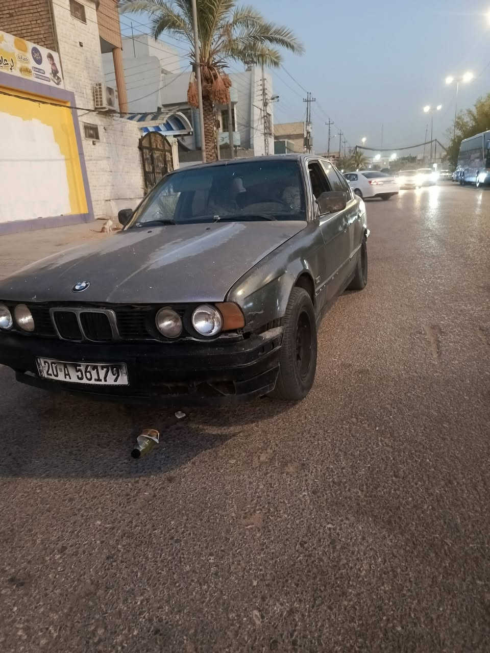 سلام عليكم
السياره مثل ما واضحه بالصور 
مديل 1991
6 سلند مسكر كير عادي 
مصفره غرامات 
رقم انكليزي راعيها موجود ويريد مداور 
السعر 30 وبيها مجال حك الجيه 
مكاني النجف 
رقم ***********
بي واتساب
