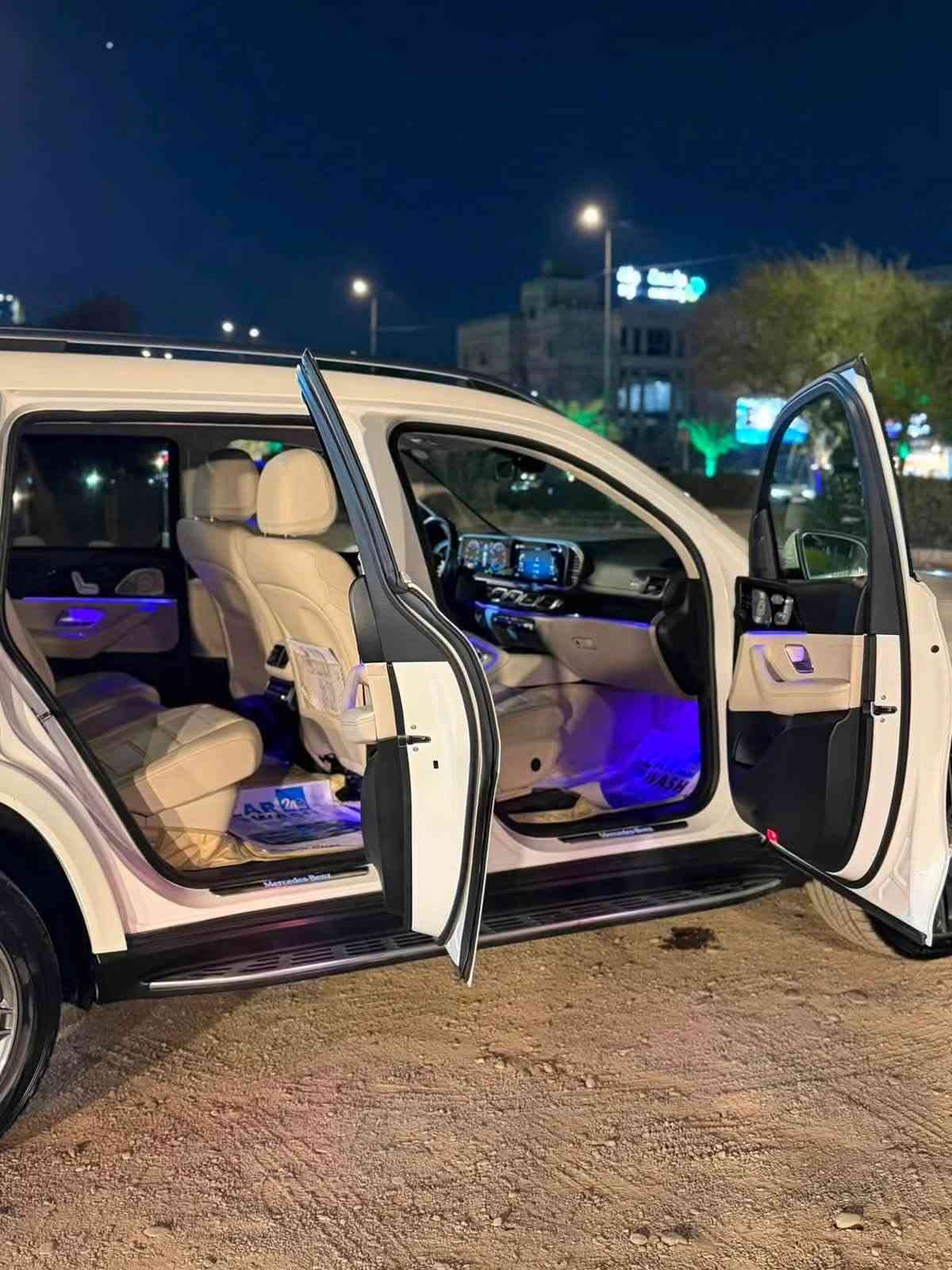 السلام عليكم
مارسدس GLS450 AMG
سعة المحرك 6سلندر
موديل؛2022
ماشية 45mil
رقم شمالي 
انضف مارسدس gls بهذا الموديل
المواصفات فول 
بانورما 
تبريد وتدفئة كشنات اماميه وخلفية
36 سماعه
رادار امامي خلفي حساسات امامي خلفي جوانب
قيادة ذاتيه
كشنات مساج
ليدات متحرك بيانو تلقاىي
خمس كامرات
جكات 
توقف ذاتي اصطدام
انارة ترحيب 
صندوق كهرباء
السيارة المواصفات هواي فول عدا شفط الابواب

السيارة وارد امريكي حادثهه فقط نص قبق جنطه صبغ بدون ايرباك بدون شاصي بدون لغد 
السيارة جاهزة للاخير
مكان السيارة بغداد الدورة 
السعر545$
مراوس اراوس حسب القناعه 
للاستفسار :***********
