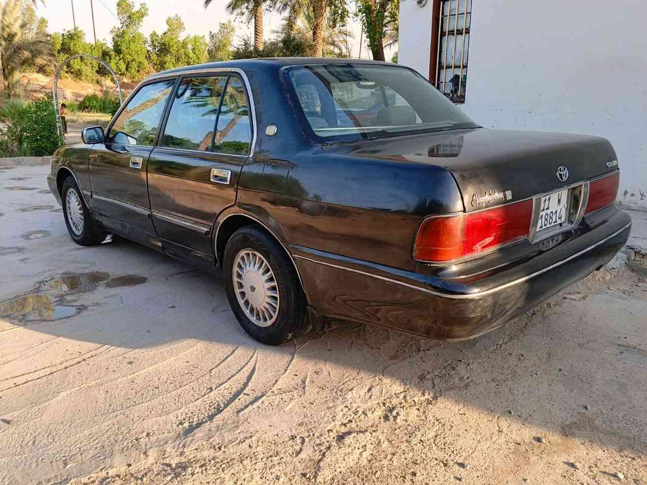 سلام عليكم
كراون ارنب موديل ١٩٩١ 
سياره جاهزة سنوية ورقم جديد 
عنواني بغداد السعر ٤٦ 
مصبوغة عام للجمالية 
مكينه ٢٥٠٠ خير من الله 
***********
