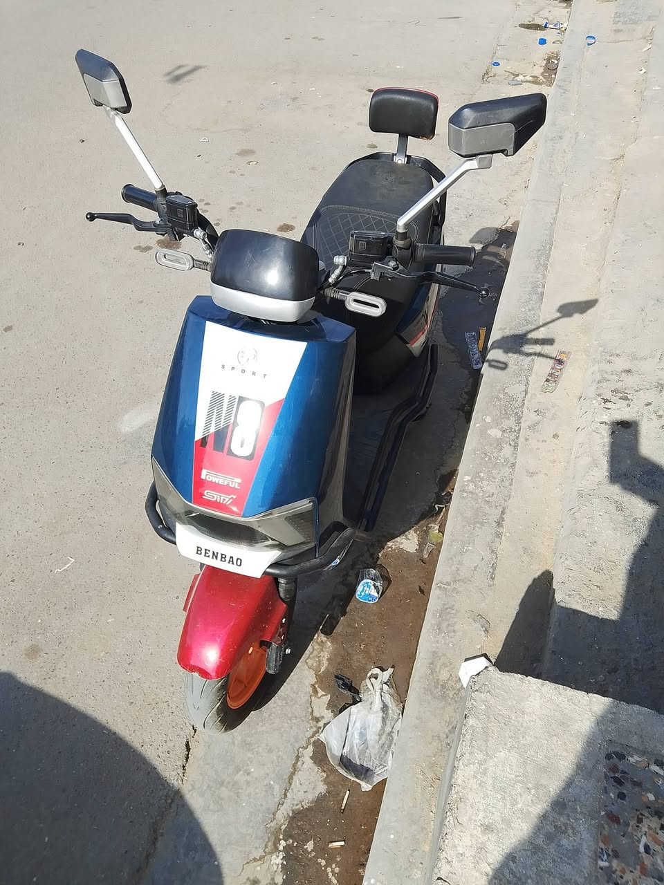 دراجه شحن نضيفه جداء بطاريات نص عمر شهداء البياع ***********
