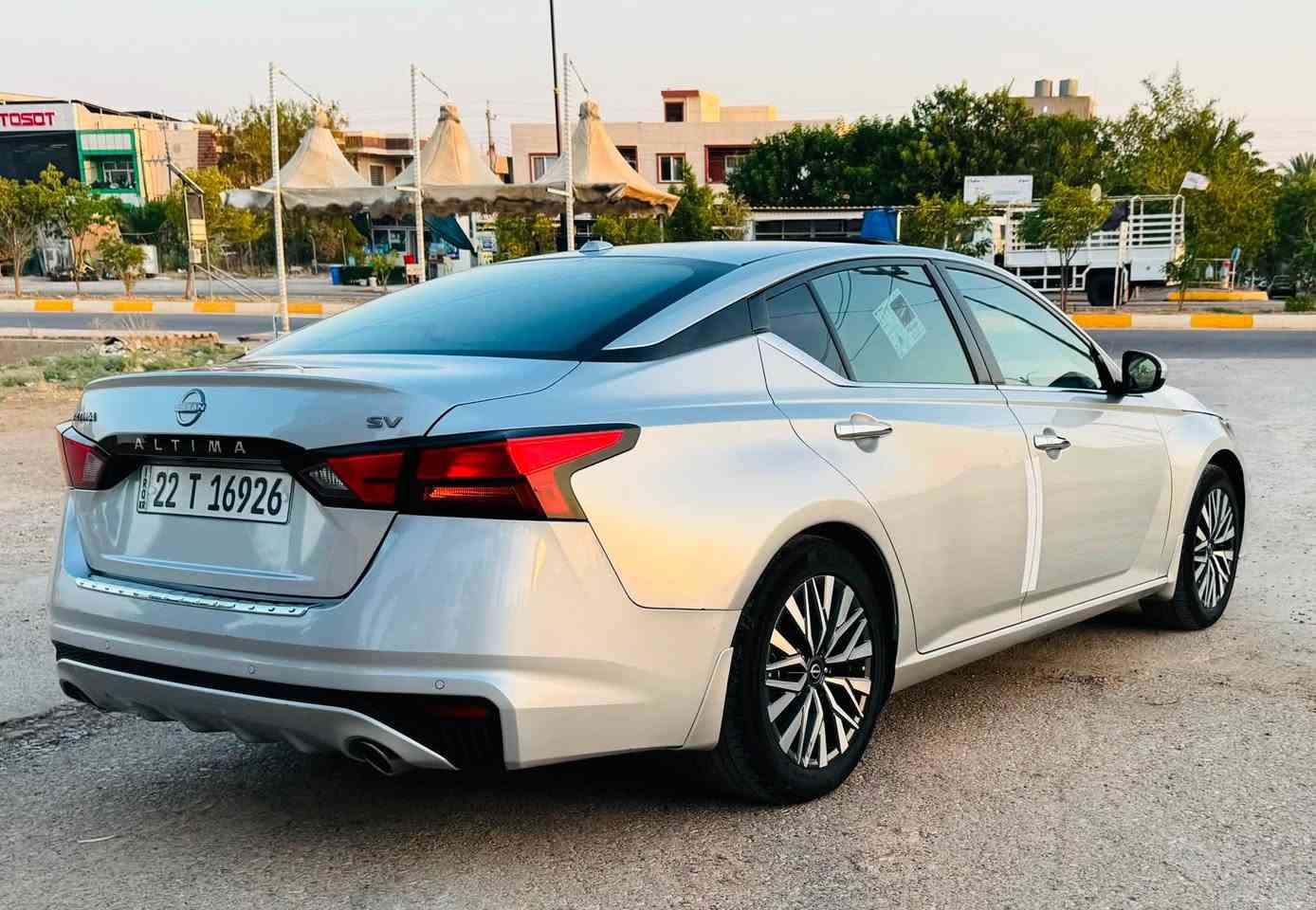 السلام وعليكم 
نيسان ألتيما الشكل الجديد موديل 2023  SV+ بلاص↗️

اتصال:*********** 
سعر 133 وبي مجال قليل 

🔹 المواصفات:

                              SV+ بلاص فول واحد علا واحد
•الون سلفر 
•ماشية 68 
•داخل اسود
•رادار٣٦٠ درجة
•كاميرة خلفي
  • المحرك: 2.5
  • حجر بيئة بلادي 
  • توقف ذاتي + مانع اصطدام
  • قيادة آلية مع نظام المسار
 • رادارات أمامي وخلفي
  • الأبواب بصمة
•شحن لاسيكي 
•هندبريك اتو 
  • لايتات LED بلادي
  • تحكم كامل  الستيرن (فول تحكم)
 • خروج عن المسار ( يهتز لستيرن ) 
 • تشغيل عن بعد
•تاير ويالة جديد
 🔹 الحالة:
 • نظافة مثل ما موضحة بالصور 
• الضرر: بونيد وجاملغ وباب + كلير امريكا اني ابيع حزام بس سياره مو حزام 
 • والراديترات بلاد
إيرباك ستيرن راجع بلادي 
•سنوية هزة جديد 
بشرط تحويل  

1N4BL4DVOPN421362

مكان سياره : ديالي خانقين
