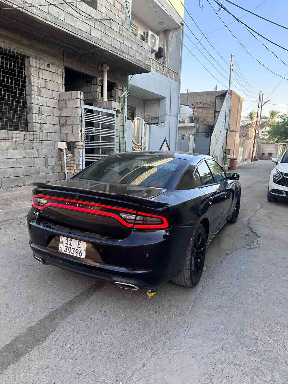 للبيع 
دوج جارجر 2018 
مواصفات sxt 
محرك 6سلندر 3600
السياره ماشيه 101 ميل
بيهة 3 قطع جاملغ وبنيد جهة الصدر وجاملغ خلفي
رقم بغداد باسمي المكان ديالى بعقوبة 
تواصل رقم :*********** موجود واتساب اليحب يتواصل سيارة كير مكينه حدادية تبريد ثلج كله جاهز 
السعر 168 وبيهة مجال بسيط بعد المعاينه
