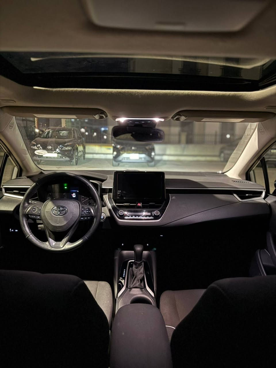 toyota crolla ***********
مواديل 2024 
مواصفات LE محسن 
( به سمه ، سلايت ، مؤبايل شه حن ، كوشين هيته ر ، شاشه گه وره ، ويل سپؤرت ، بريك به سمه ، ٥ رادار ) ته نها يه ك پارچه سبوغ بي داخلى. ٣ مانگ كاتى له گه له و ٢٠ هه زار رؤشتييه*********** أربيل, العراق
