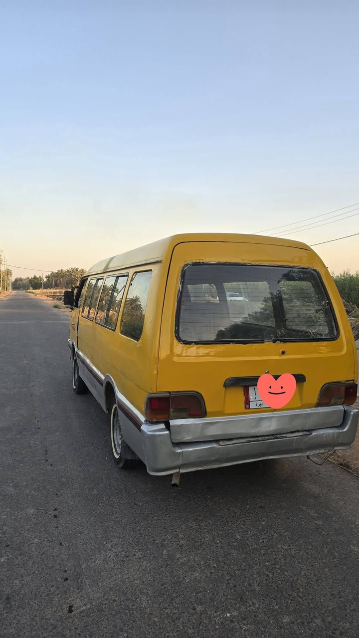 السلام عليكم  اسيا م 94رقم بابل مكينة بنكو بدي بدون خياس حدادية نضيفة   دواخل نضيفة السعر 45 بيها مجال قليل العنوان نجف خان النص ***********
