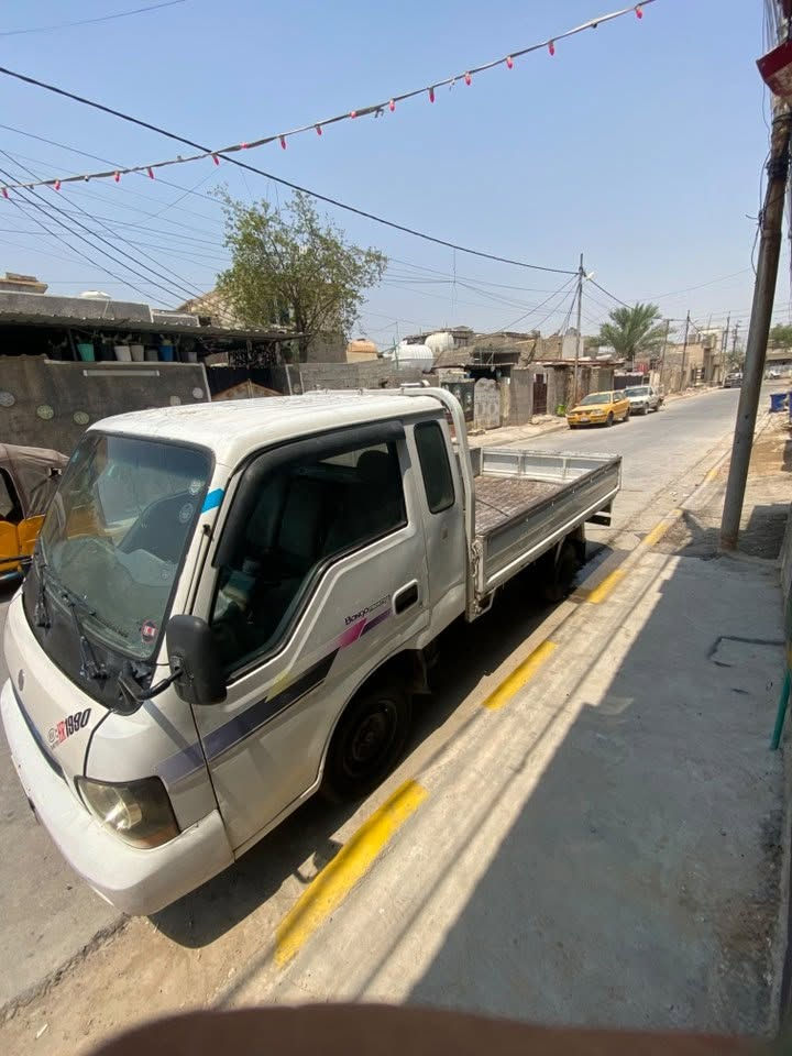 سلام عليكم عيني كيه حمل لبيع سياره ماذب عليه ربع جازه محرك3000مفتوح رقم واسط ميديل2002سيار بكانه بغداد شعب ***********
