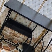 طاولة دراسية • خشب • البصرة الحيانية