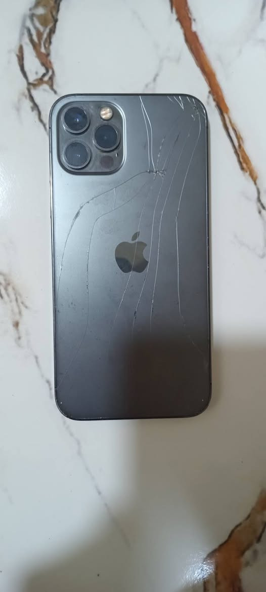 ١٢ برو جهاز بلادي مامفتوح ذاكره ١٢٨ تك بطاريه ٧١ قطاره مايصرف شرط سعره ٢٥٠ بي مجال بسيط ابول ٢٠٠ لاتراسلني مكاني موصل الايمن ***********
